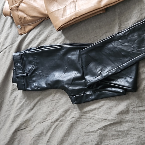 Aritzia wifred high rise vegan leather pants BNWT - Picture 7 of 7